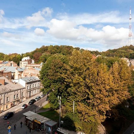 Leogrand Apartments On Khmelnytskoho 11 Lviv Buitenkant foto