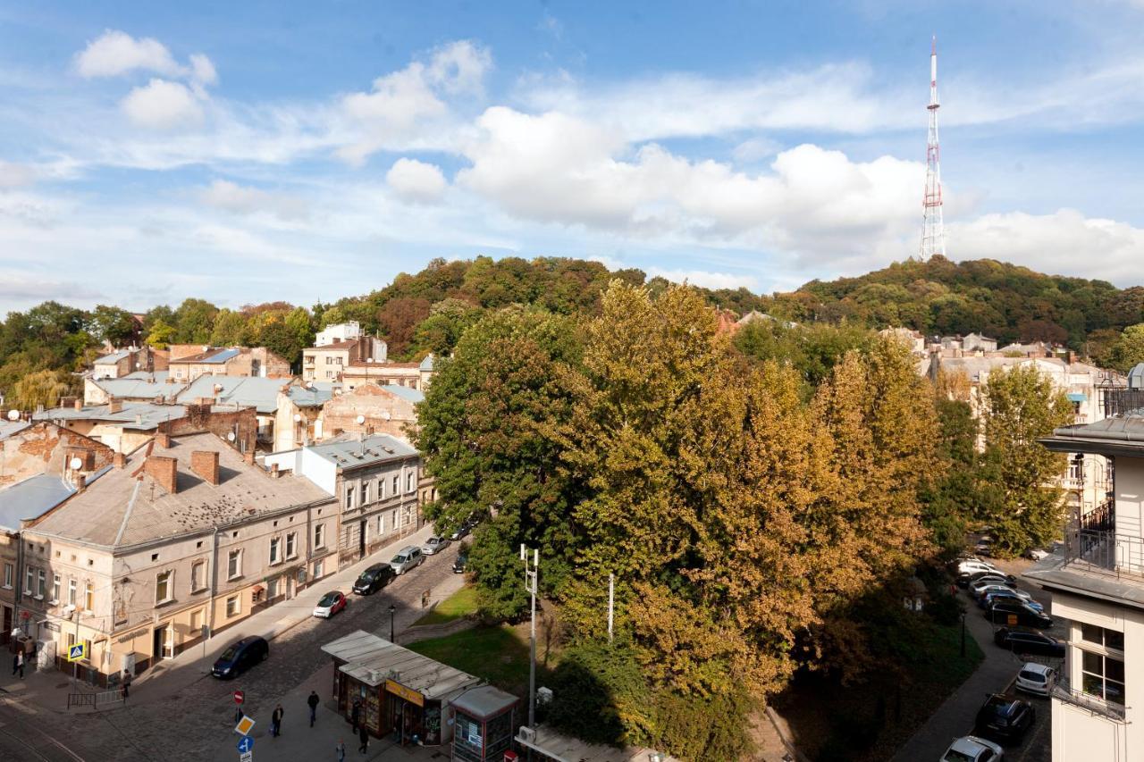 Leogrand Apartments On Khmelnytskoho 11 Lviv Buitenkant foto